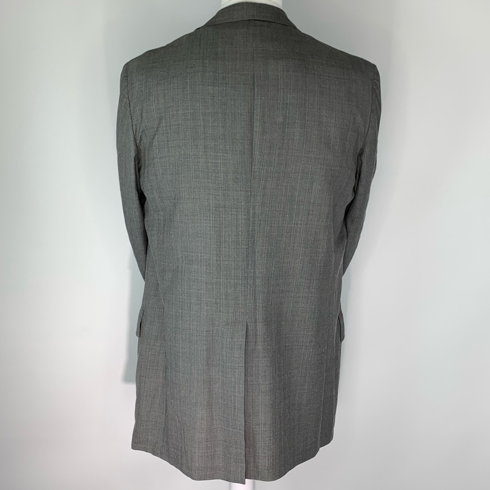 Brody‎ Suit - Picture 5 of 7